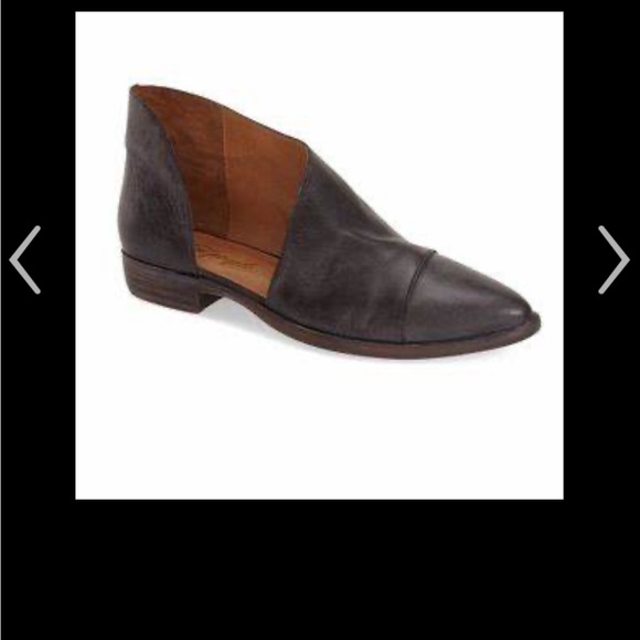 Free People Royale Women's Black Leather Ankle Booties - Picture 1 of 8